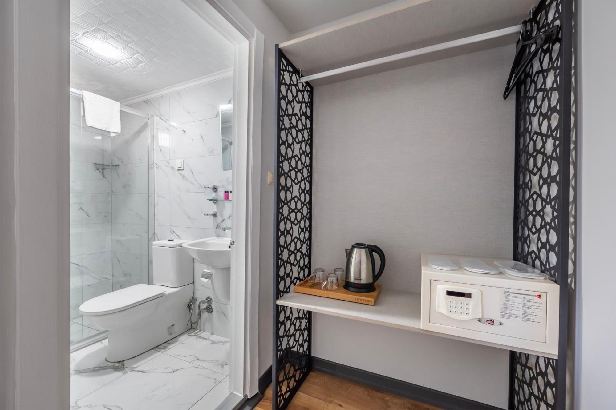 Taksim Trust Hotel อิสตันบูล ภายนอก รูปภาพ